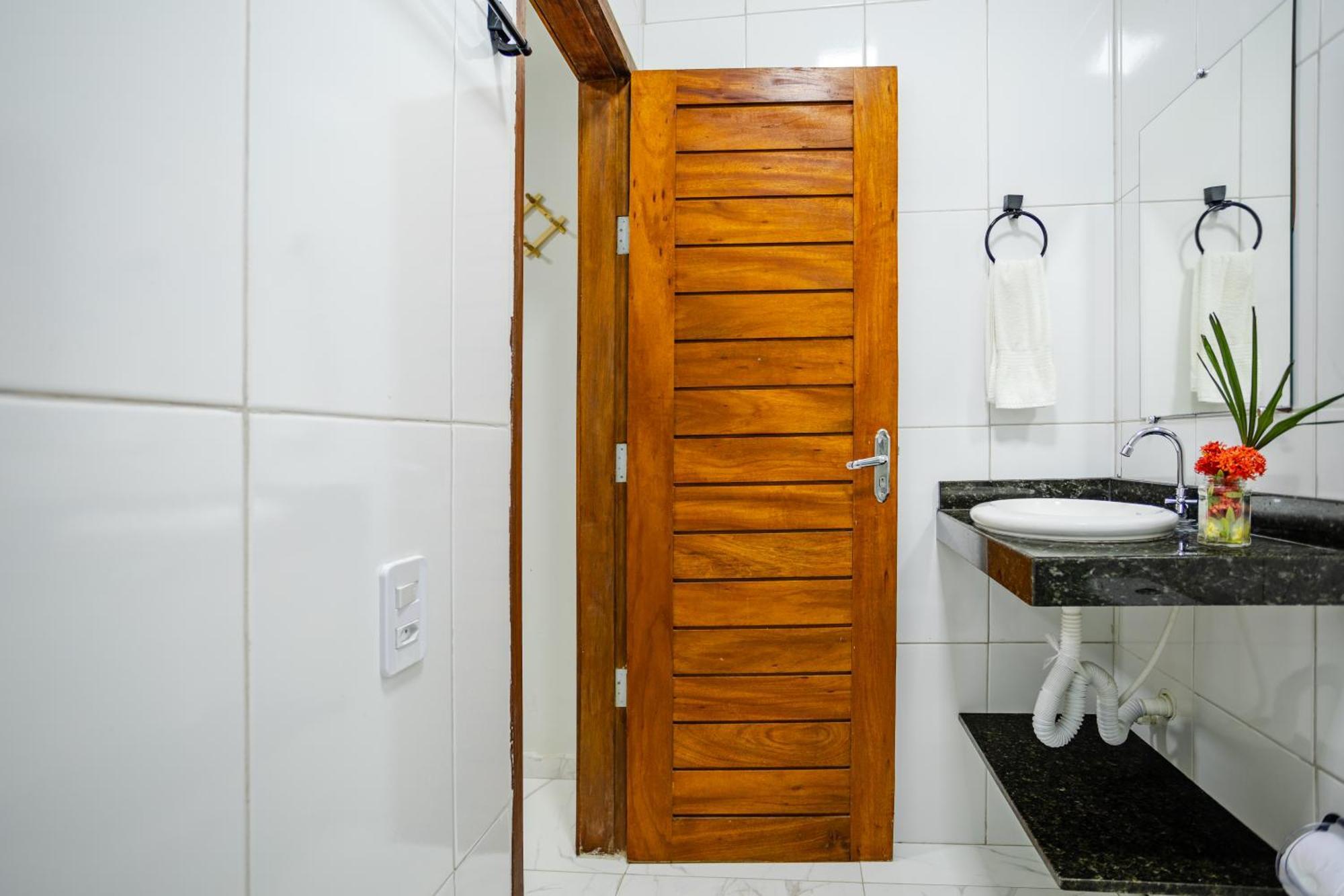 Вилла Casa No Prea Com Piscina ! Экстерьер фото